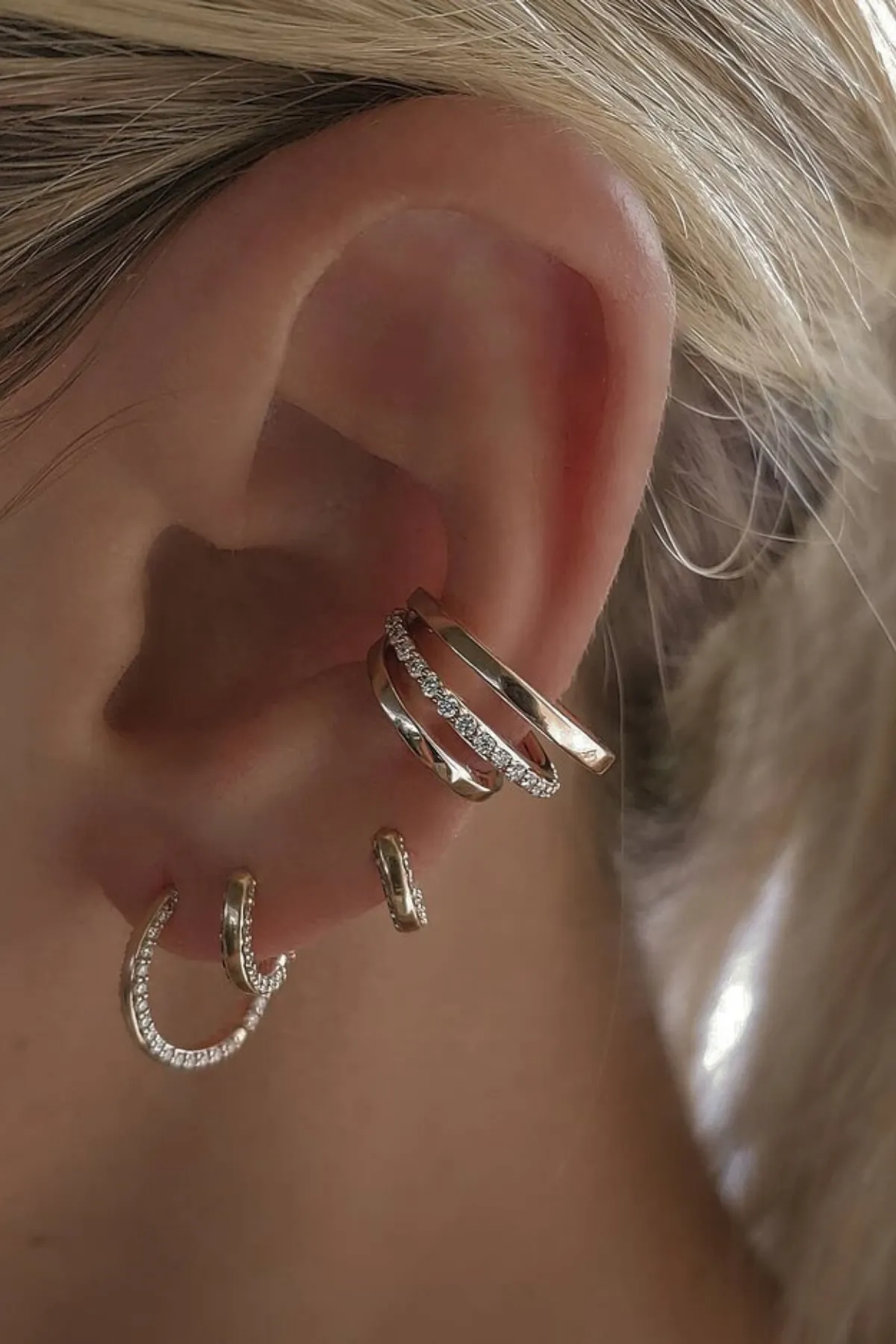 ALTRUIST Monterey Hoop 18k (8mm)