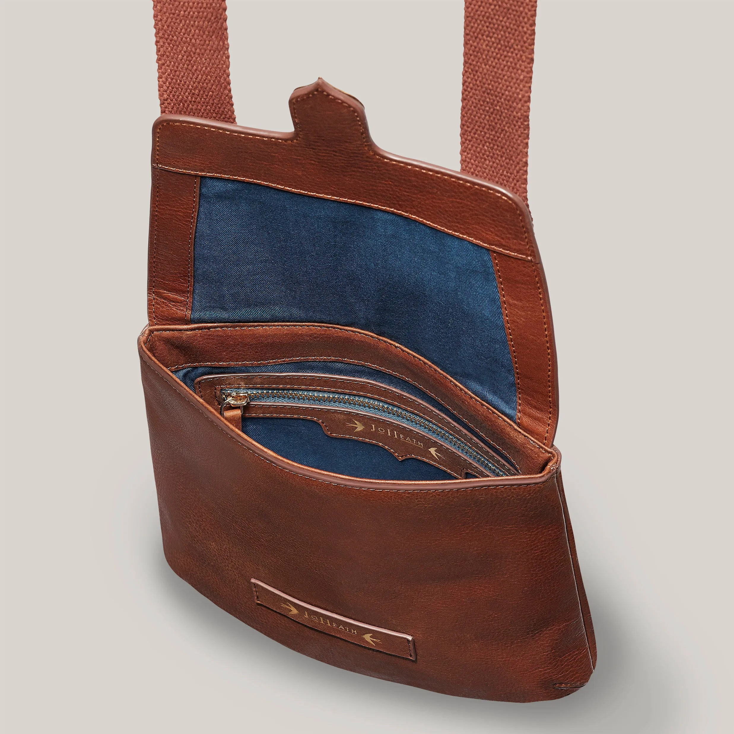 Wren Messenger Bag
